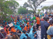 Ribuan Mahasiswa Demo di Solo, Desak Jokowi Batalkan Penaikan Harga BBM