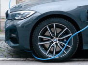 Konsumen Asia Pasifik Lebih Pilih Mobil Hybrid 