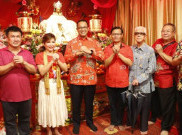 Tahun Baru Imlek, Anies Datangi Warga Tionghoa Jakarta di Wihara Dharma Bakti