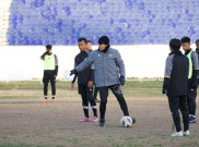 Shin Tae-yong Kritik Lapangan Latihan Timnas Indonesia U-20 di Uzbekistan