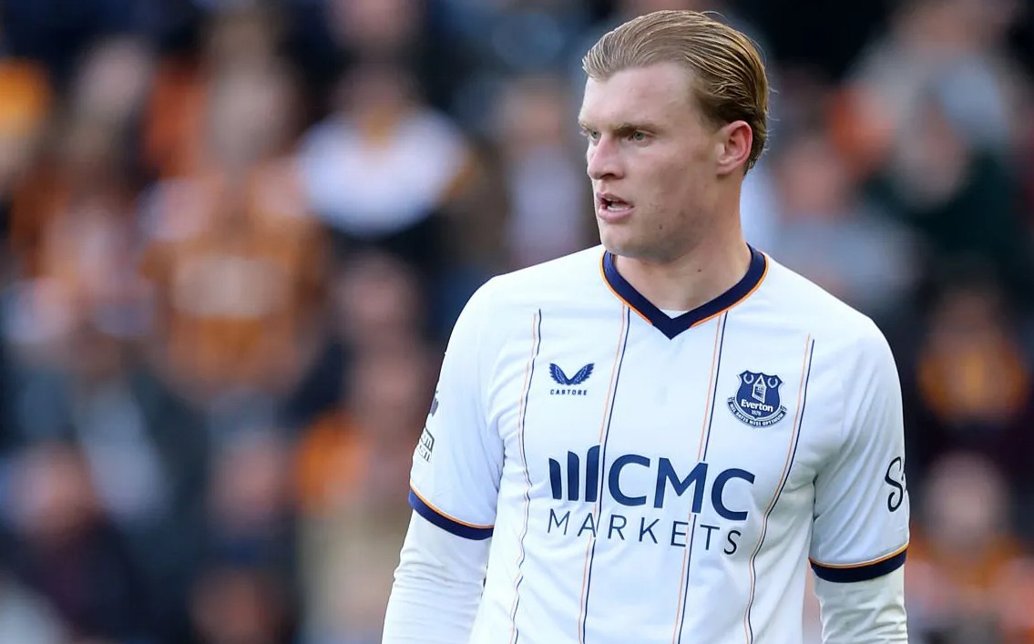 Manchester United Kembali Bidik Jarrad Branthwaite, Punya Statistik Lebih Mentereng ketimbang Lisandro Martinez