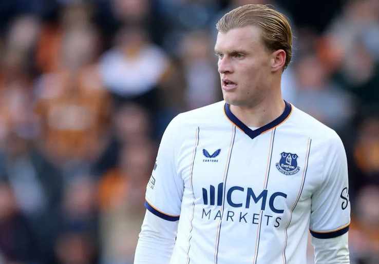 Manchester United Kembali Bidik Jarrad Branthwaite, Punya Statistik Lebih Mentereng ketimbang Lisandro Martinez