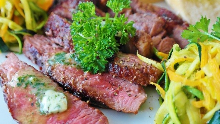 Bolehkah Ibu Hamil Mengonsumsi Steak Medium?