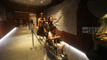 Mengintip Simbol Toleransi, Terowongan Silaturahim Beroperasi saat Perayaan Natal 2024