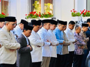 Prabowo Salat Idul Adha di Wisma Indonesia Paris, Didampingi Rosan Roeslani hingga Seskab Teddy