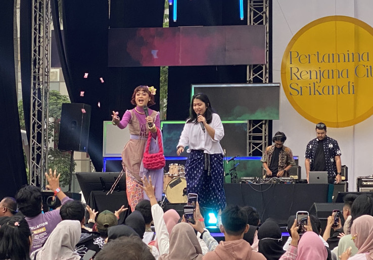 Penampilan Kocak Aul ‘Tutorial Hidup’ bersama Nissy di Pertamina Renjana Cita Srikandi