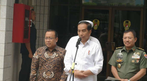 Jokowi: Wiranto Tak Sabar Ingin Ikut Ratas