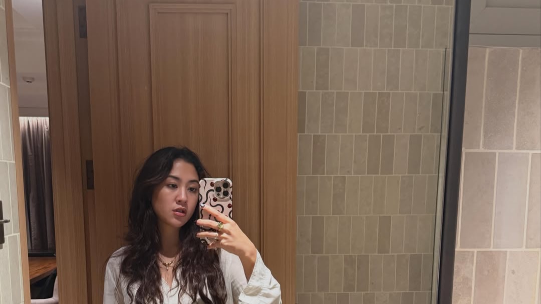 Lirik Lagu Simfoni Hitam Dipopulerkan oleh Sherina Munaf