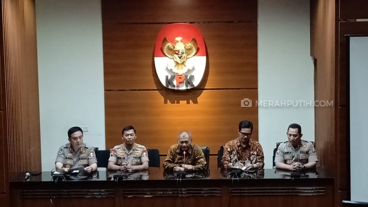 Pertemuan Kapolri Jenderal Idham Azis dengan Ketua KPK Agus Rahardjo, di Gedung KPK, Senin (4/11). (Foto: MP/Ponco Sulaksono)