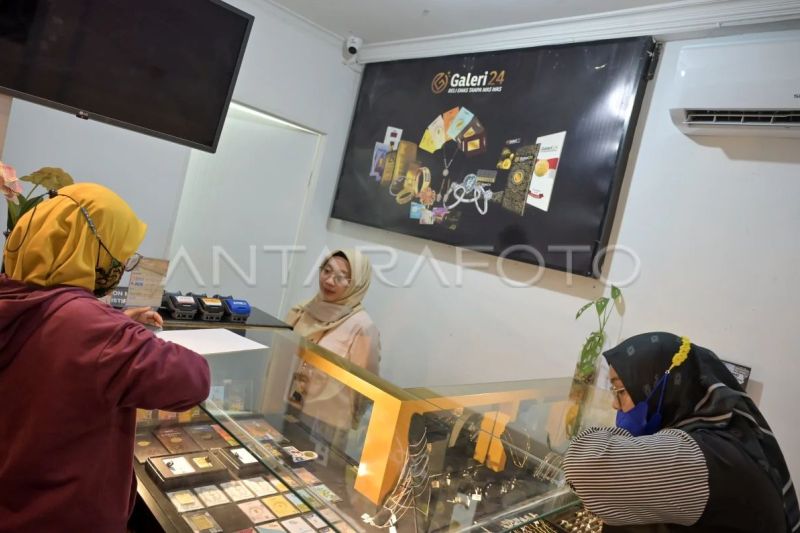Kamis Pagi Harga 3 Produk Emas Pegadaian Kompak Anjlok, Paling Parah Emas Antam