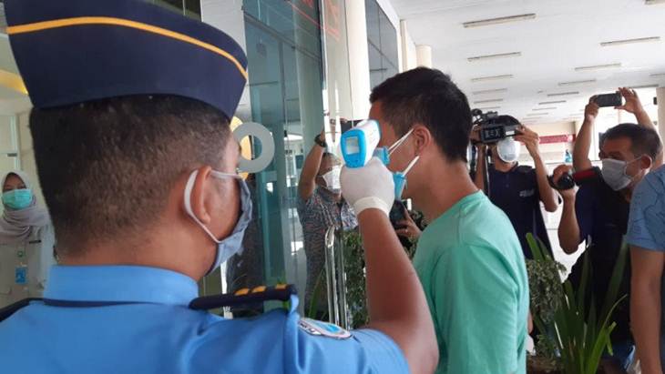 Rencana Datangkan Ratusan TKA Bertentangan dengan Upaya Pencegahan COVID-19