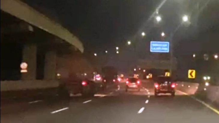 Volume Terus Meningkat, 56 Ribu Kendaraan Melintas di Tol Cikampek