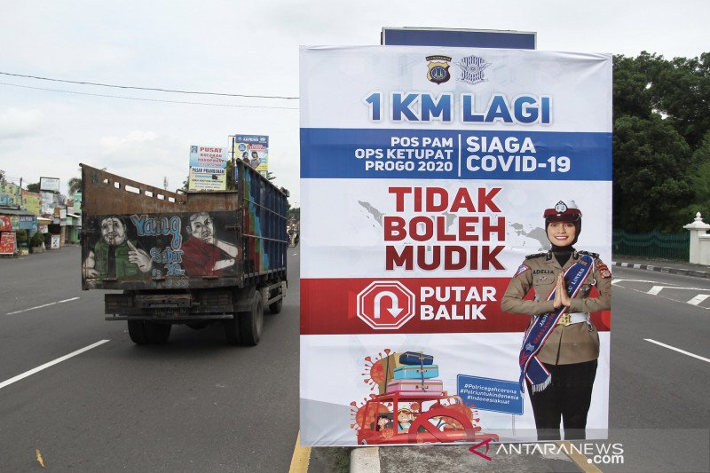Larangan Mudik Kurang Ampuh, Ratusan Kendaraan Masih Berupaya Keluar dari Jabodetabek