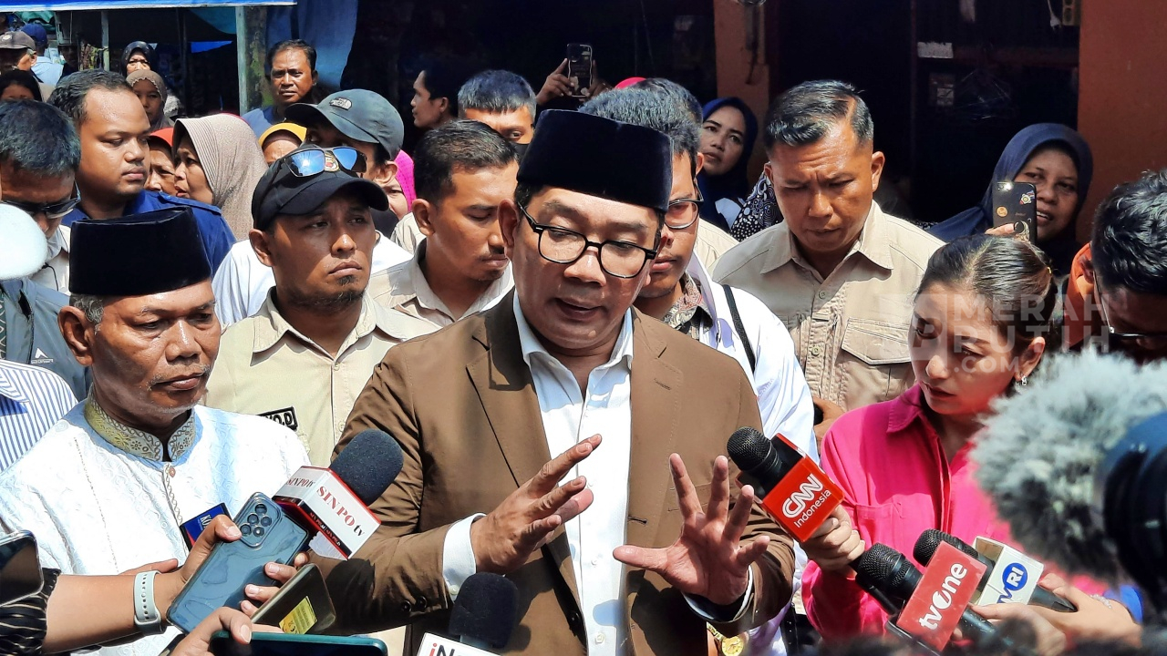 Tanggapi Survei Terkini, Pasangan RIDO bakal Terus Blusukan Sapa Ibu-Ibu