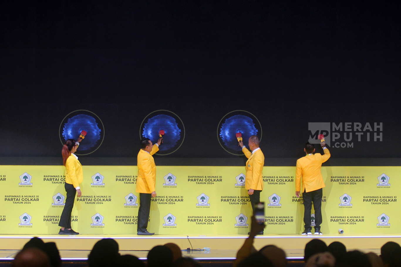 Plt Ketum Golkar Agus Gumingang Resmi Buka Munas XI Golkar Tahun 2024