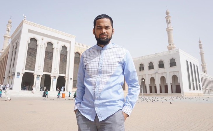 5 Artis Pria Ini Hijrah Jadi Religius