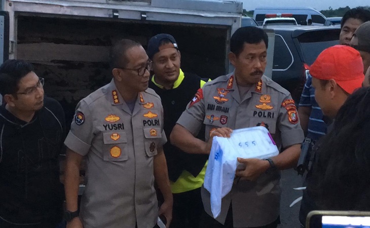 Kapolda Metro Jaya Irjen Nana Sudjana bersama Kabid Humas Polda