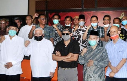 Tak Mungkin Ditinggal, Dedengkot KAMI yang Diciduk Polisi Diberi Bantuan Hukum