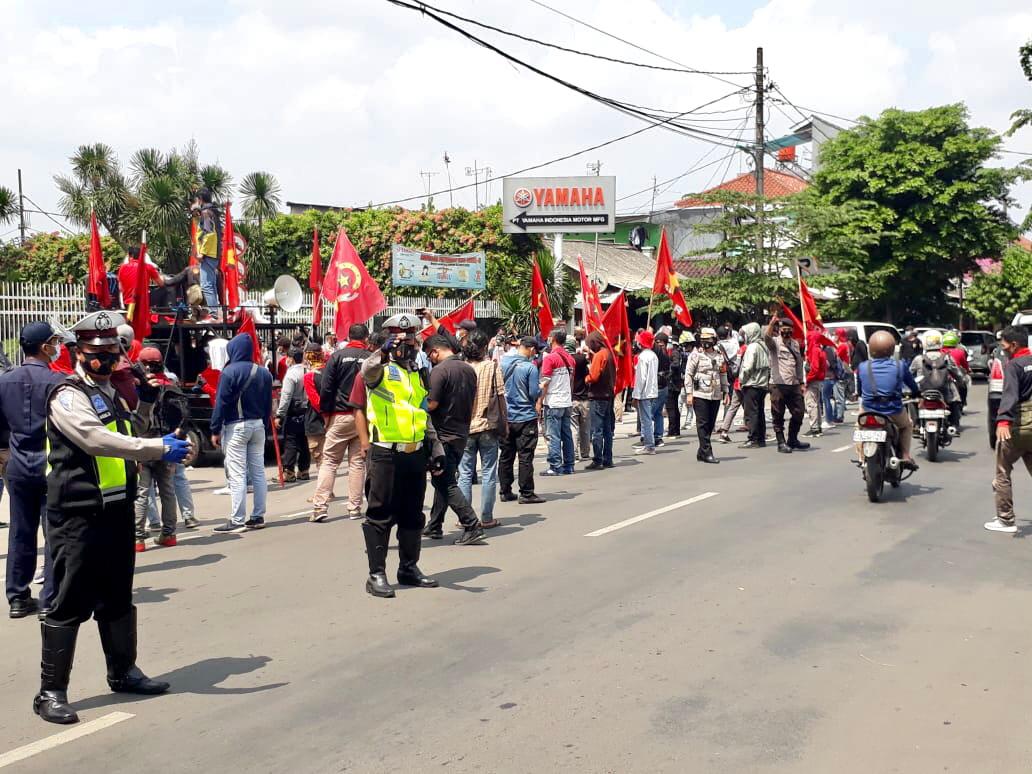 Demo Buruh. (Foto: TMC Polda Metro Jaya)