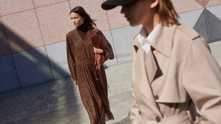 Uniqlo : C, Kolaborasi Busana Daily Wear Clare Waight Keller