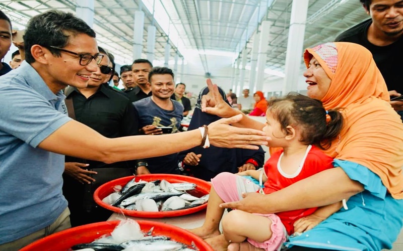 Sandiaga ketika berada di TPI Labuan Bajo