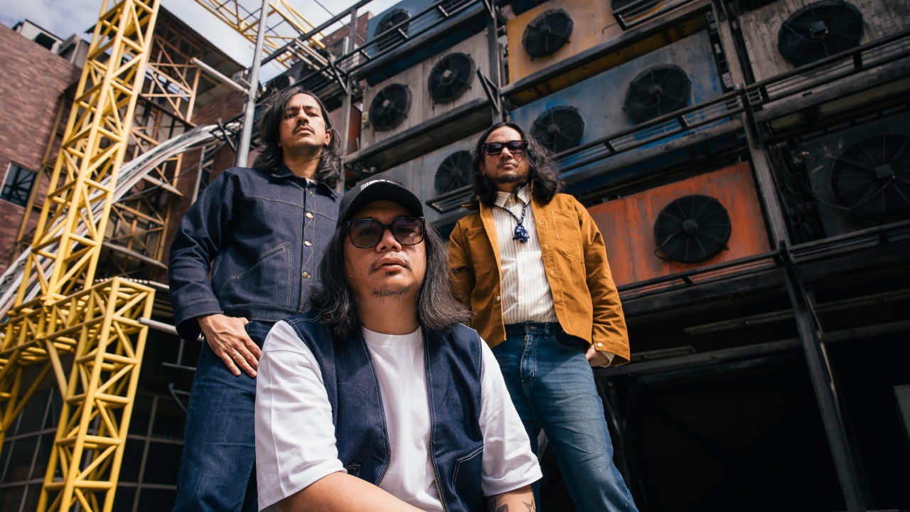 Kelompok Penerbang Roket Kembali Sentil Isu Sosial Lewat Single 'TIGOR'