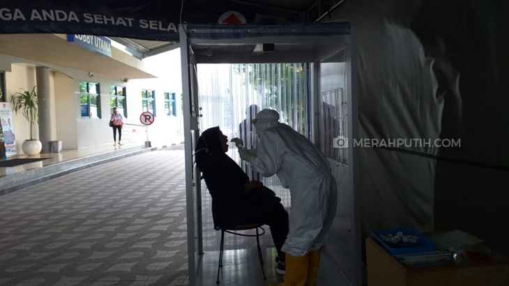 Ada Perbedaan Swab Pertama dan Kedua, Ini Hasil Tes COVID-19 Ketiga Karyawan RRI Surabaya