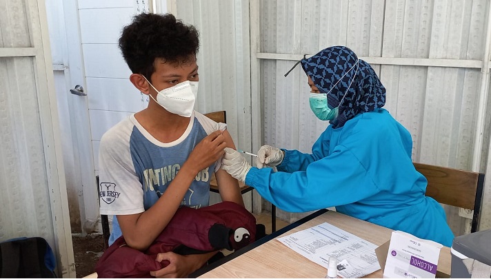 Vaksinasi di Rest Area, (Foto: Mauritz)