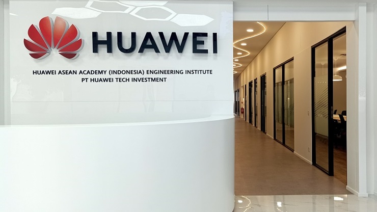 Huawei Resmi Buka ASEAN Academy Engineering Institute di Indonesia