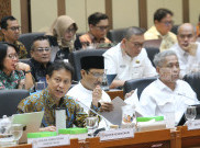 Raker Menkes dengan Komisi IX DPR Bahas Kuota Penerima Bantuan Iuran JKN