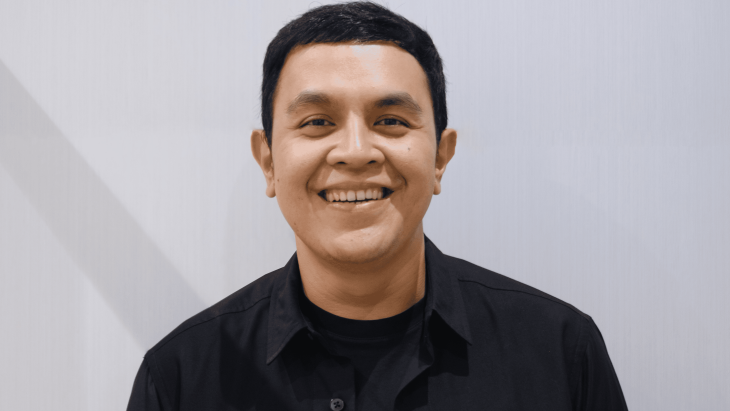 Tulus Berikan Video Musik 'Interaksi'