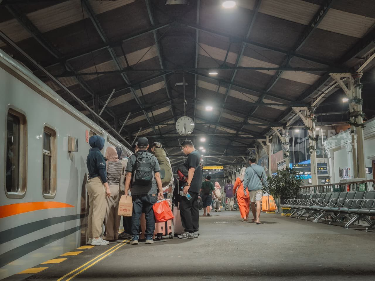 Sambut Long Weekend Isra Mikraj, KAI Daop 6 Kerahkan 4 KA Tambahan