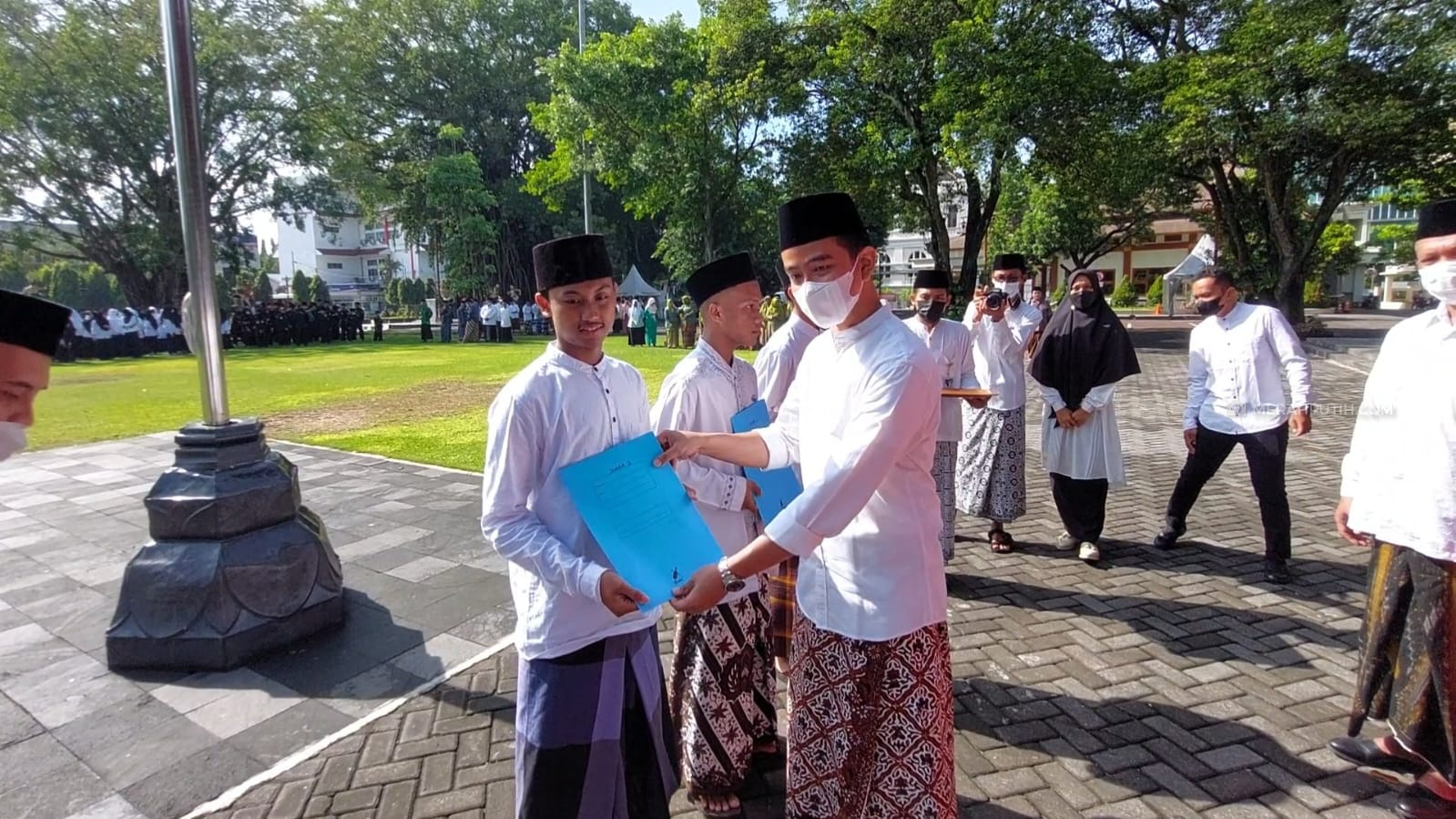 Gibran Kucurkan Dana Hibah Ponpes 2023