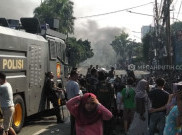 Sisa Trauma Warga Petamburan Kala Aparat Brimob Melepas Lelah