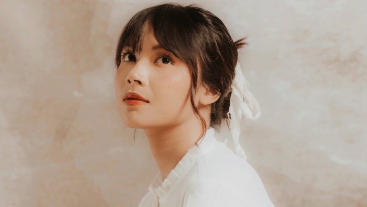 Babak-babak Romansa Seorang Vira Talisa Tertuang di Album 'Bloomingtale'