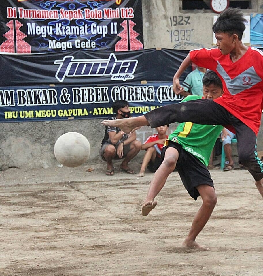 Bola plastik