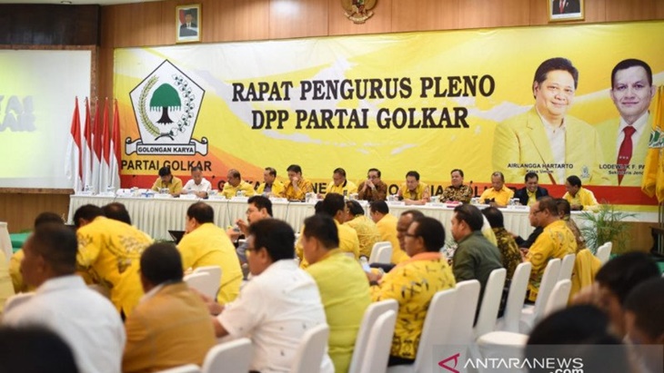 Suasana rapat pleno Golkar di Kantor DPP Partai Golkar di Jakarta, Rabu malam. (Foto: Antara/Istimewa)