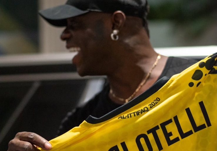 Mario Balotelli Resmi ke Al-Ittifaq: Transfer Kilat 50 Miliar dengan Misi Penyelamatan Tim