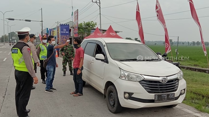 Surabaya Raya Terapkan PSBB, Jumlah Kendaraan di Tol Solo-Ngawi Turun Drastis