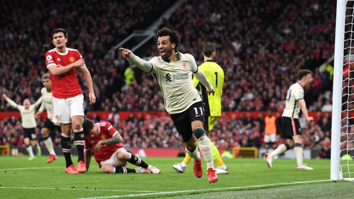Hat-trick Mo Salah Warnai Pembantaian MU di Old Trafford