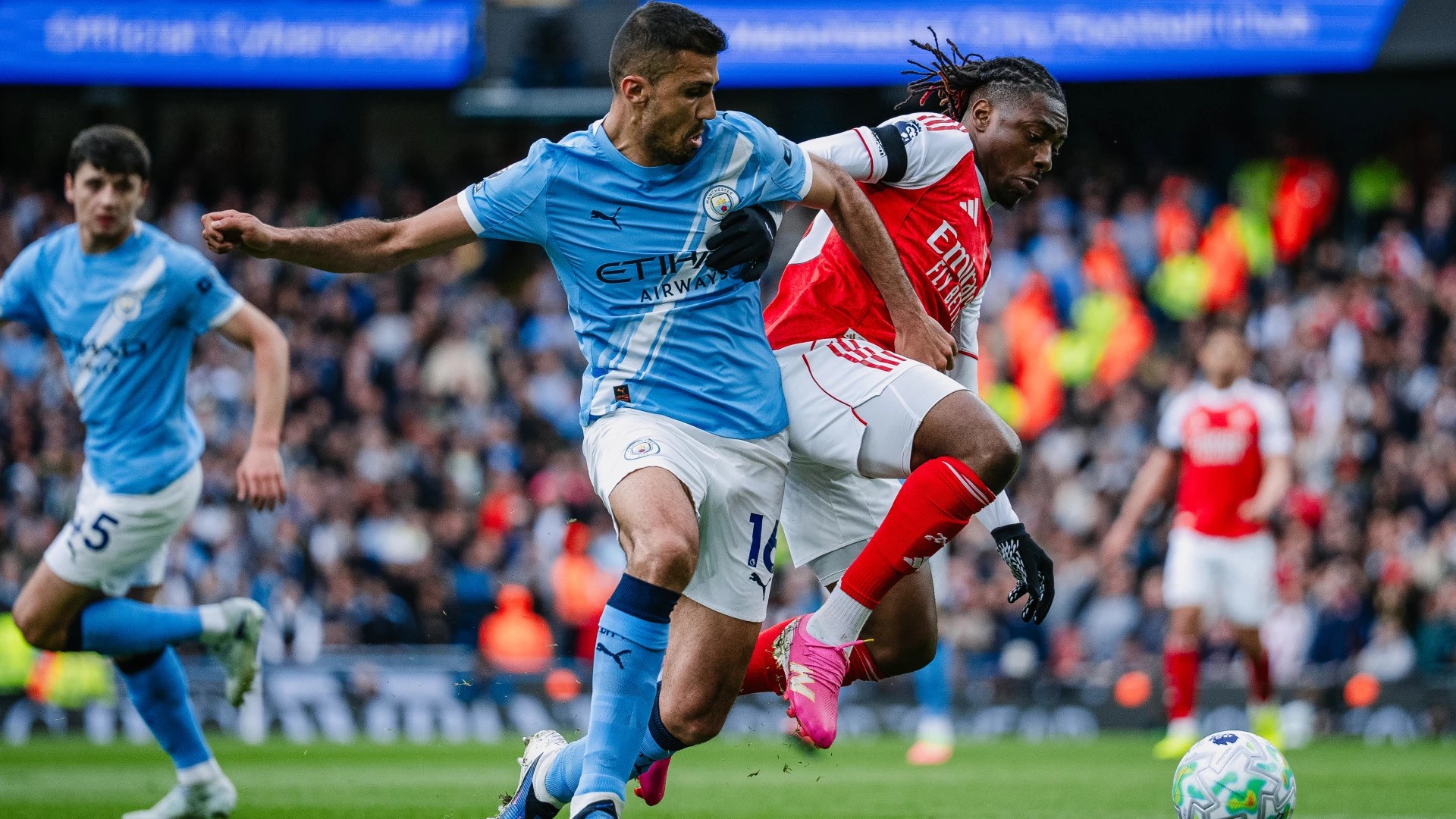 Klasemen Liga Inggris 2025/26 Memanas, Gelar Manchester City dan Arsenal Ditentukan di Sisa 5 Laga