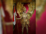 Dynand Fariz Usung Burung Garuda jadi National Costum Kezia Warouw di Ajang Miss Universe