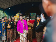 PB XIV Bentuk Struktur Bebadan Keraton Baru, Lembaga Dewan Adat tidak Dimasukkan