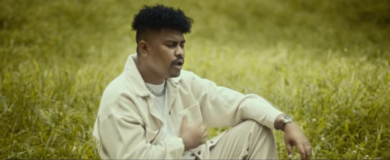 Lirik Lagu Seng Bisa Jauh – Justy Aldrin, terjemahan 