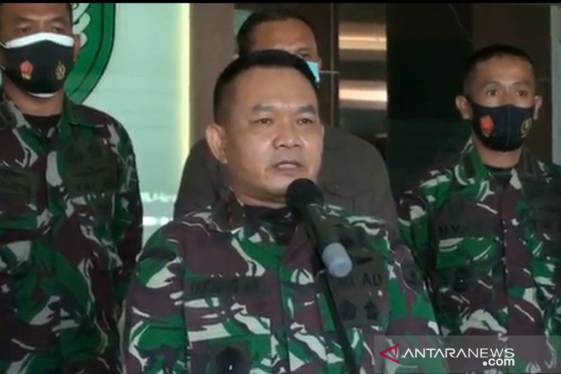 Pangdam Jaya Mayjen TNI Dudung Abdurachman saat menyampaikan pernyataan kepada wartawan di Markas Kodam Jaya, Cawang, Jakarta Timur, Kamis (1/10/2020). (ANTARA/HO-Humas Pangdam Jaya).