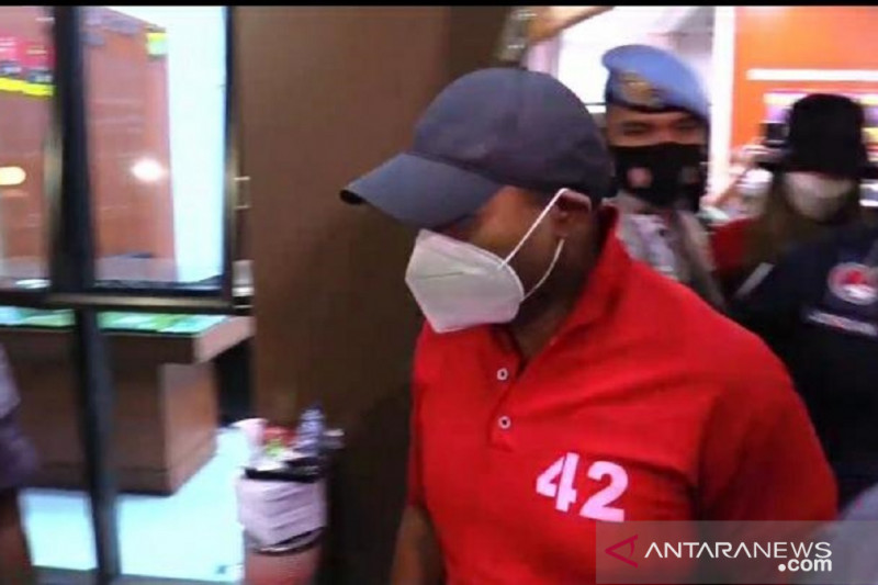 Sebelum Ditangkap, Nia Ramadhani Asyik Nyabu di Kediamannya