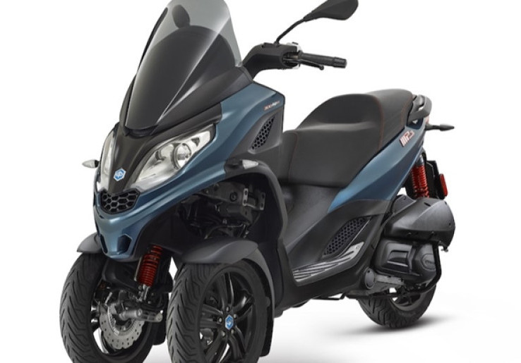 Piaggio Luncurkan Skuter Tiga Roda MP3 300 hpe Sport