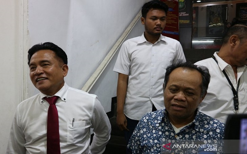 Yusril dan Habil Marati di Polda Metro Jaya