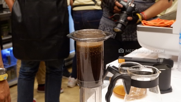 Antre Kopi Gratis Racikan Juara Indonesia Aeropress Championship 2017