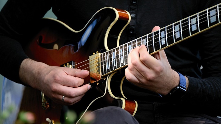 Memilih Gitar yang Tepat Bagi Pemula, Pentingkan Kualitas Suara